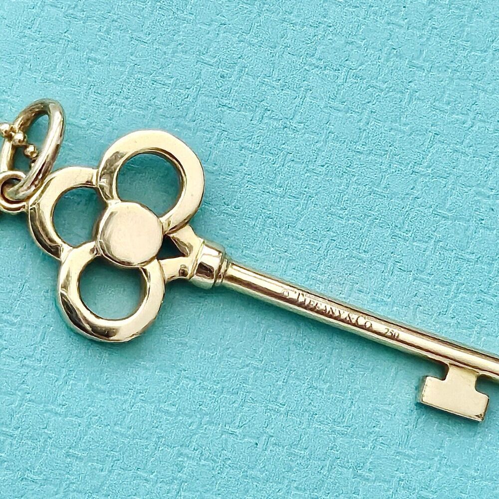 $5,200++ Tiffany & Co. 18k Rose Gold Diamond Crown Key Pendant Necklace - Picture 4 of 10